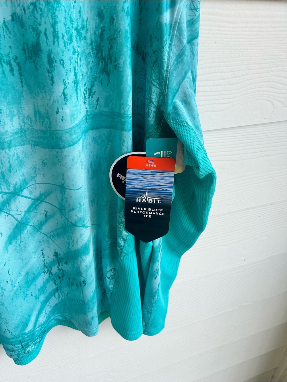 Habit Men’s Long-Sleeve Performance Tee in Aqua Teal - Picture 4 of 6